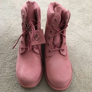 Timberland Women’s 6-inch Premium Waterproof Boots